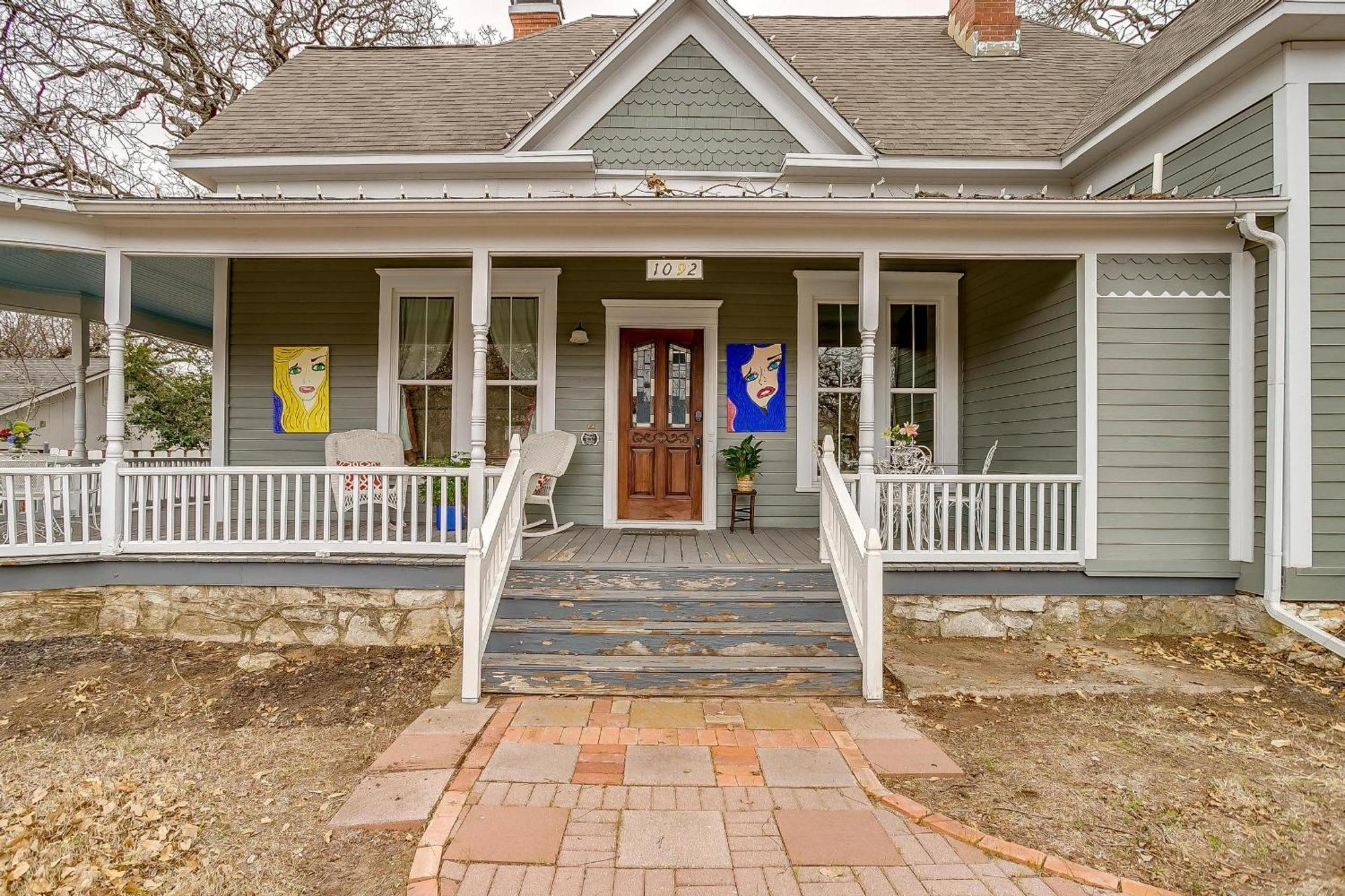 The Gallery House Boutique Hotel Stephenville Exterior photo